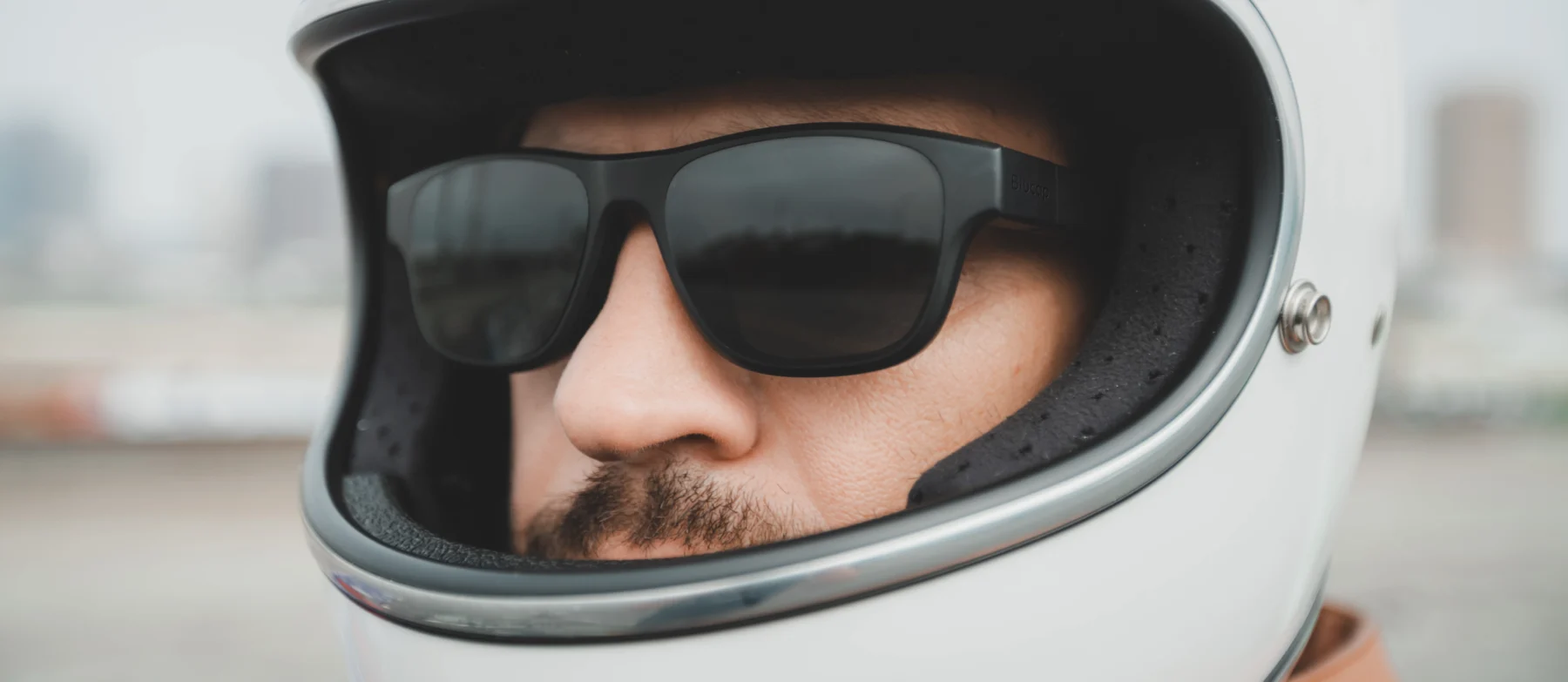 Blucap Moto's understated sunglasses design — view 3