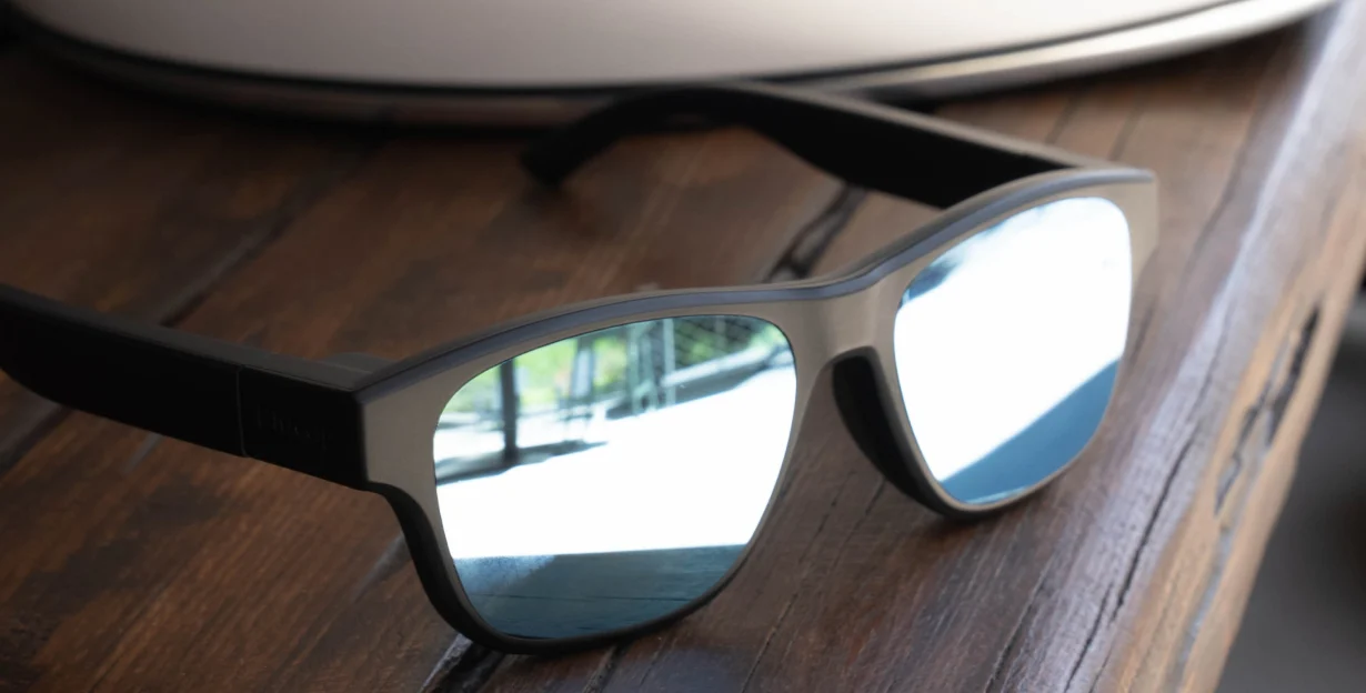 Blucap Moto Color Lenses Image 1, view 3